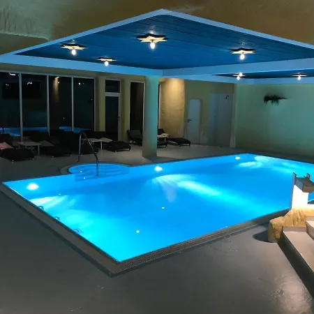 罗根兰德金环酒店 酒店