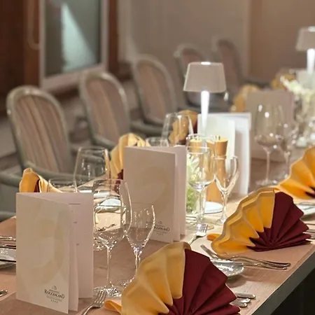 罗根兰德金环酒店 瓦尔德克