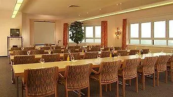 罗根兰德金环酒店