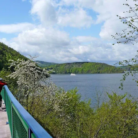 罗根兰德金环酒店 酒店